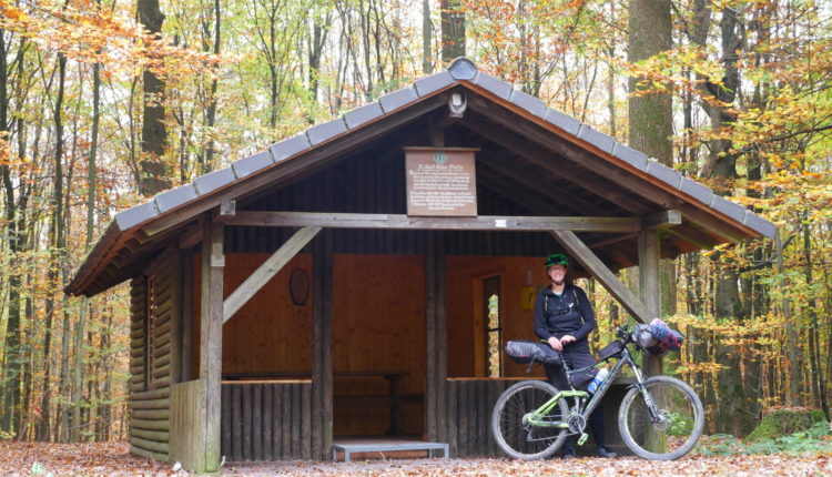 Schutzhütte auf dem Eselsweg